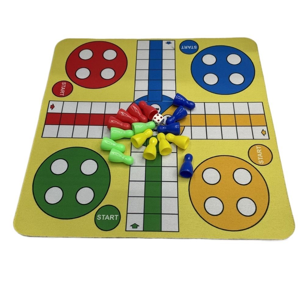 Family With Mouse Pad Flying C - Board Game Ludo recension och pris