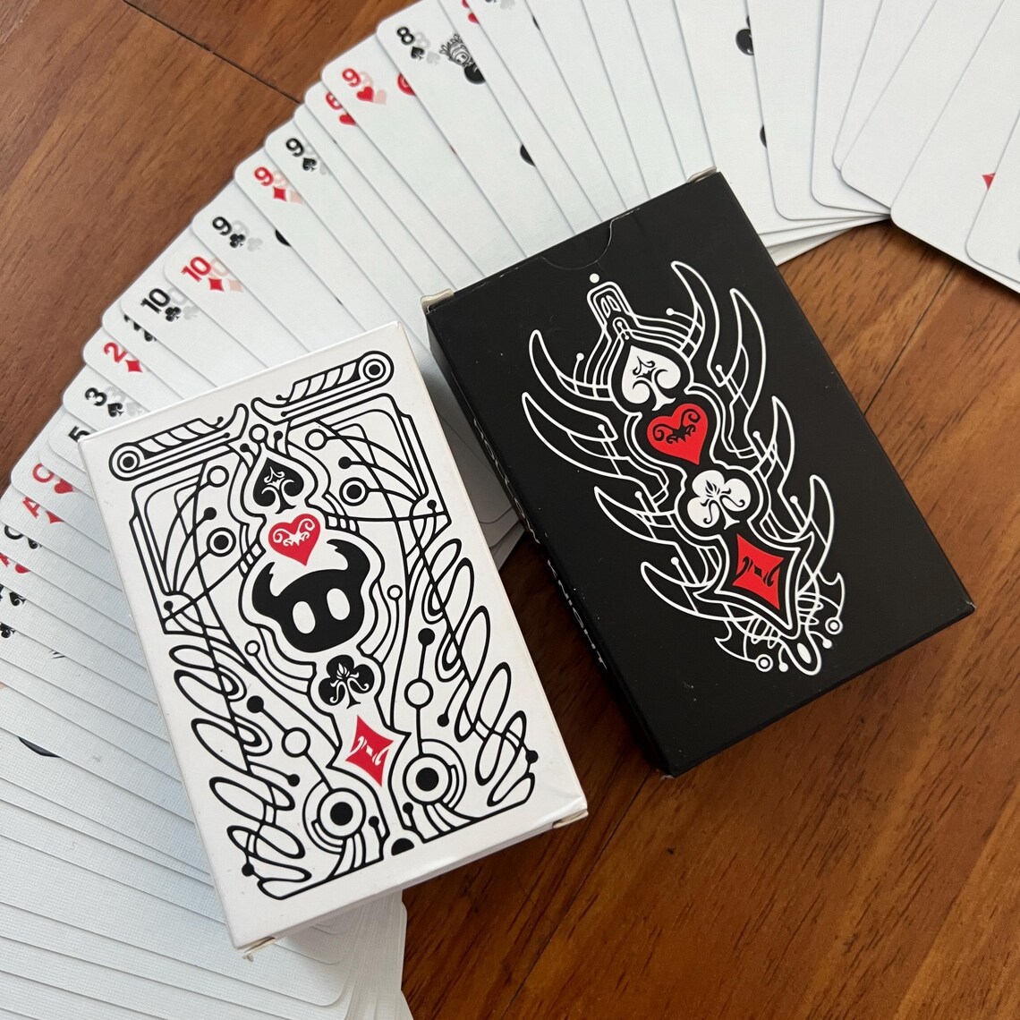 Hollow Knight Standard Poker C - Board Game Card recension och pris